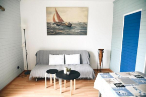 One bedroom appartement at Pataias 100 m away from the beach with enclosed garden and wifi